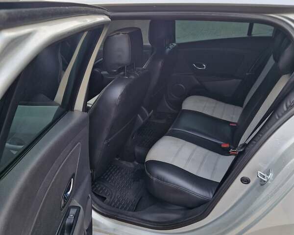 Серый Рено Меган, объемом двигателя 1.5 л и пробегом 277 тыс. км за 8300 $, фото 8 на Automoto.ua