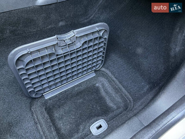 Серый Рено Меган, объемом двигателя 1.46 л и пробегом 148 тыс. км за 8950 $, фото 127 на Automoto.ua