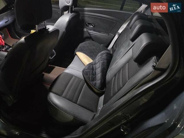 Серый Рено Меган, объемом двигателя 1.6 л и пробегом 256 тыс. км за 9900 $, фото 11 на Automoto.ua