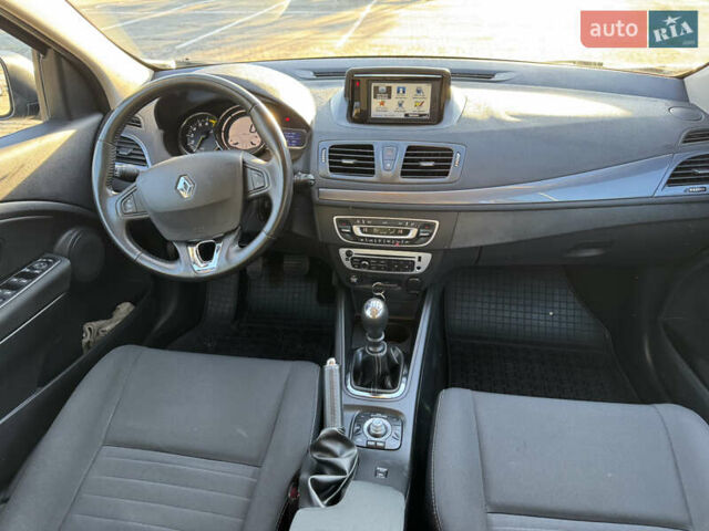 Серый Рено Меган, объемом двигателя 1.6 л и пробегом 191 тыс. км за 10850 $, фото 23 на Automoto.ua
