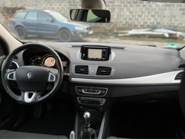 Серый Рено Меган, объемом двигателя 1.5 л и пробегом 215 тыс. км за 7600 $, фото 7 на Automoto.ua