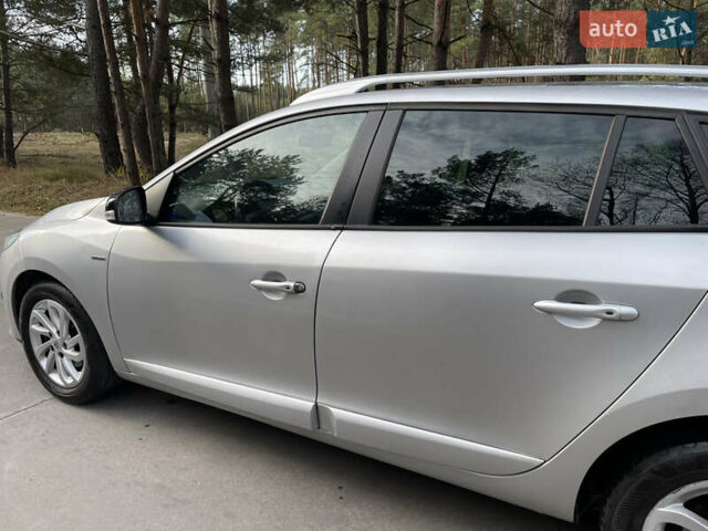 Серый Рено Меган, объемом двигателя 1.46 л и пробегом 148 тыс. км за 8950 $, фото 25 на Automoto.ua