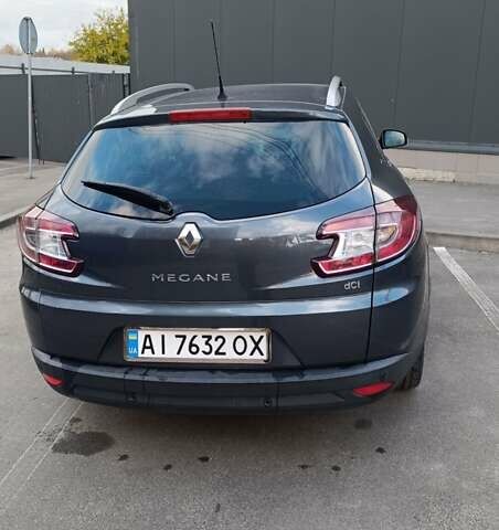 Рено Меган 2015 в Сквира на Automoto.ua Серый Рено Меган, объемом двигателя 1.6 л и пробегом 235 тыс. км за 9800 $, фото 1 на Automoto.ua