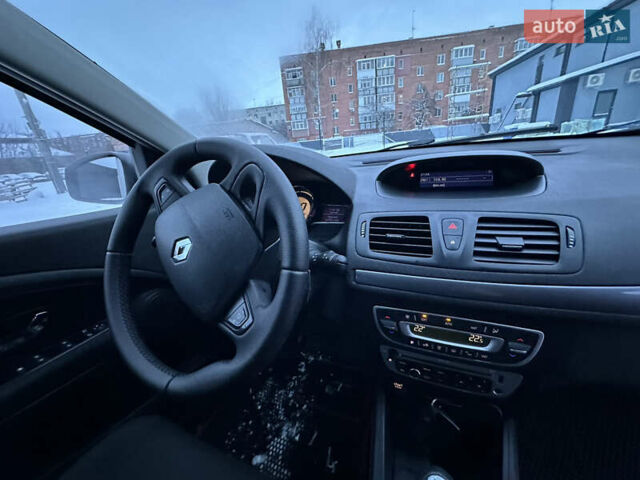 Серый Рено Меган, объемом двигателя 1.46 л и пробегом 217 тыс. км за 8700 $, фото 37 на Automoto.ua