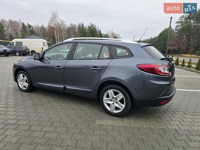 Серый Рено Меган, объемом двигателя 1.5 л и пробегом 158 тыс. км за 8999 $, фото 4 на Automoto.ua