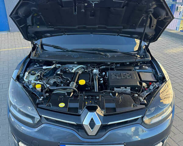 Серый Рено Меган, объемом двигателя 1.46 л и пробегом 185 тыс. км за 10000 $, фото 5 на Automoto.ua