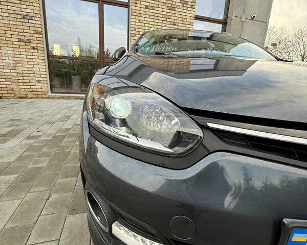 Сірий Рено Меган, об'ємом двигуна 1.46 л та пробігом 270 тис. км за 8400 $, фото 11 на Automoto.ua