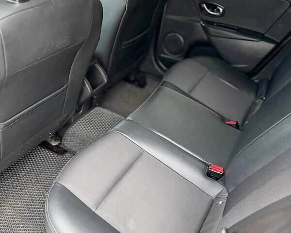 Сірий Рено Меган, об'ємом двигуна 1.46 л та пробігом 393 тис. км за 8500 $, фото 7 на Automoto.ua