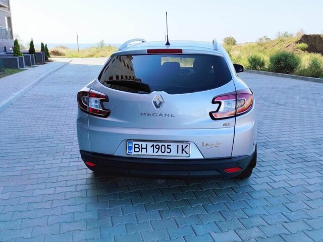 Серый Рено Меган, объемом двигателя 1.5 л и пробегом 210 тыс. км за 8900 $, фото 9 на Automoto.ua