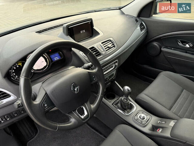 Серый Рено Меган, объемом двигателя 1.2 л и пробегом 101 тыс. км за 8700 $, фото 38 на Automoto.ua