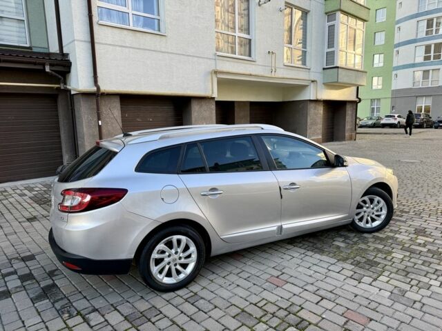 Серый Рено Меган, объемом двигателя 1.5 л и пробегом 243 тыс. км за 8600 $, фото 2 на Automoto.ua