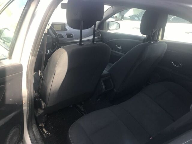 Сірий Рено Меган, об'ємом двигуна 1.5 л та пробігом 308 тис. км за 5500 $, фото 2 на Automoto.ua