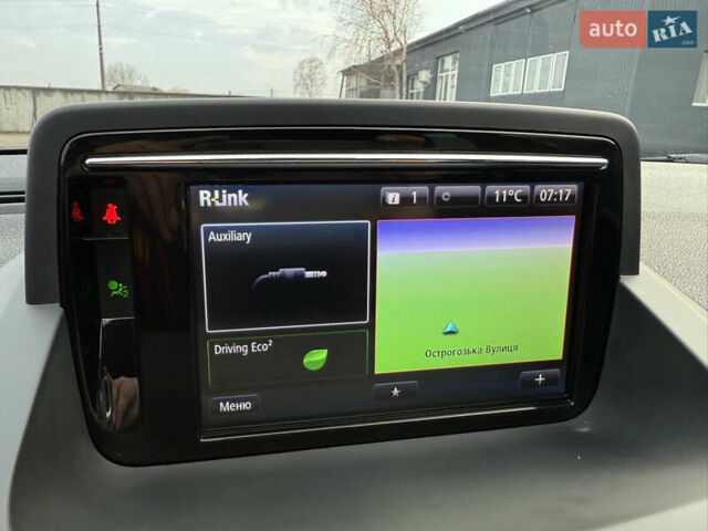 Серый Рено Меган, объемом двигателя 1.2 л и пробегом 101 тыс. км за 8700 $, фото 42 на Automoto.ua