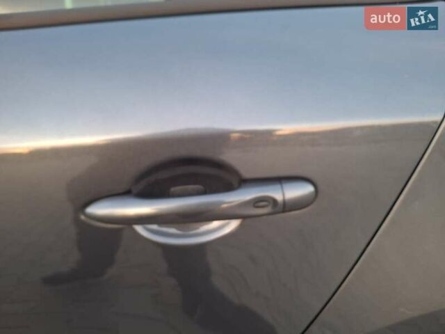 Серый Рено Меган, объемом двигателя 1.5 л и пробегом 264 тыс. км за 9150 $, фото 22 на Automoto.ua