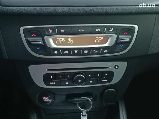 Серый Рено Меган, объемом двигателя 1.5 л и пробегом 216 тыс. км за 8990 $, фото 26 на Automoto.ua