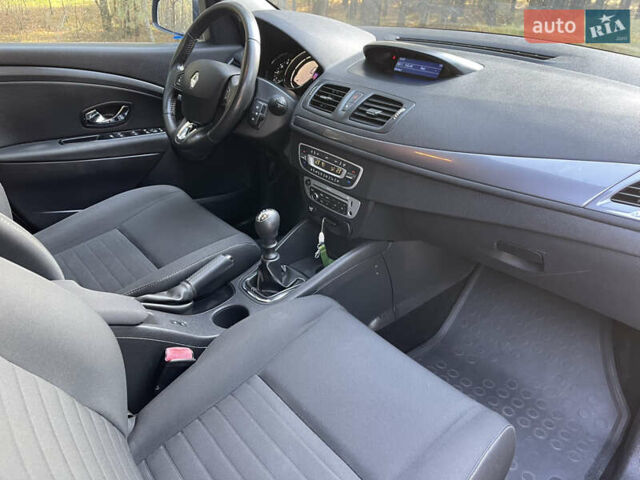 Серый Рено Меган, объемом двигателя 1.46 л и пробегом 148 тыс. км за 8950 $, фото 114 на Automoto.ua