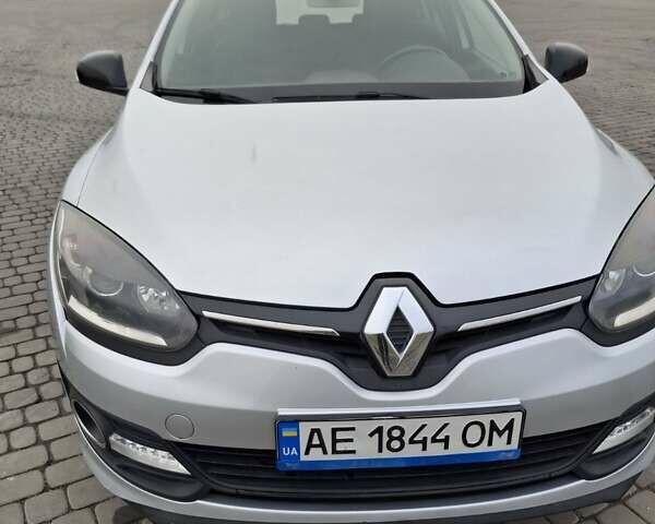 Серый Рено Меган, объемом двигателя 1.5 л и пробегом 251 тыс. км за 8700 $, фото 2 на Automoto.ua