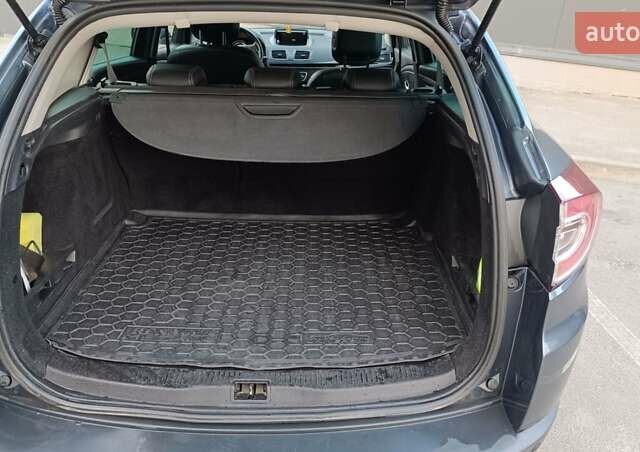 Рено Меган 2015 в Сквира на Automoto.ua Серый Рено Меган, объемом двигателя 1.6 л и пробегом 235 тыс. км за 9800 $, фото 15 на Automoto.ua