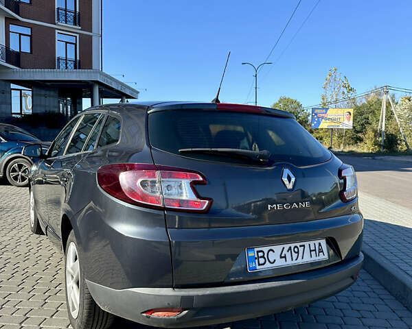 Серый Рено Меган, объемом двигателя 1.46 л и пробегом 217 тыс. км за 8100 $, фото 3 на Automoto.ua