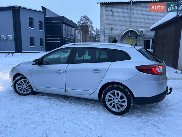 Серый Рено Меган, объемом двигателя 1.46 л и пробегом 217 тыс. км за 8700 $, фото 22 на Automoto.ua