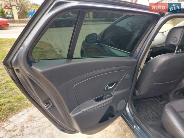 Серый Рено Меган, объемом двигателя 1.46 л и пробегом 233 тыс. км за 10300 $, фото 87 на Automoto.ua