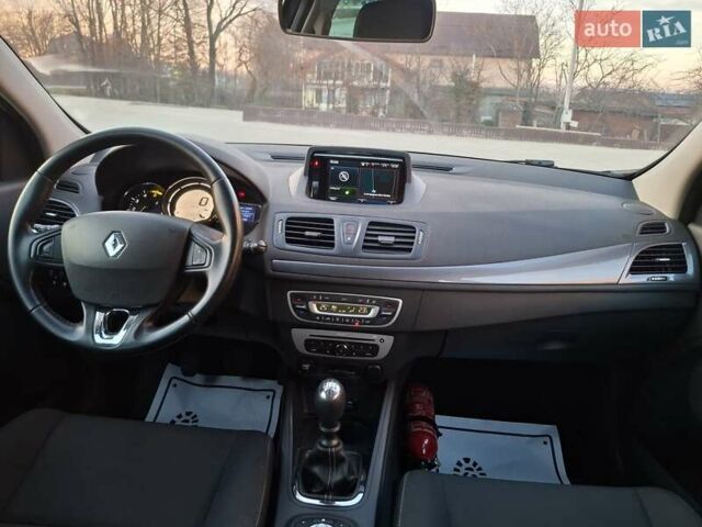 Серый Рено Меган, объемом двигателя 1.5 л и пробегом 264 тыс. км за 9150 $, фото 27 на Automoto.ua