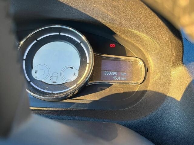 Сірий Рено Меган, об'ємом двигуна 1.5 л та пробігом 251 тис. км за 8300 $, фото 8 на Automoto.ua