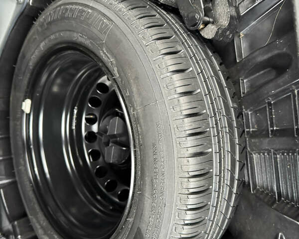 Серый Рено Меган, объемом двигателя 1.6 л и пробегом 191 тыс. км за 10850 $, фото 43 на Automoto.ua