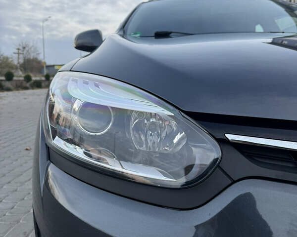 Серый Рено Меган, объемом двигателя 1.5 л и пробегом 136 тыс. км за 9900 $, фото 10 на Automoto.ua