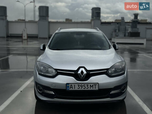 Серый Рено Меган, объемом двигателя 1.5 л и пробегом 393 тыс. км за 7500 $, фото 2 на Automoto.ua