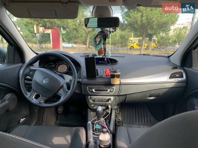 Сірий Рено Меган, об'ємом двигуна 1.5 л та пробігом 257 тис. км за 8399 $, фото 13 на Automoto.ua