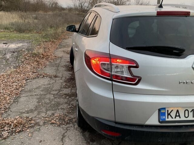 Серый Рено Меган, объемом двигателя 1.5 л и пробегом 217 тыс. км за 7800 $, фото 6 на Automoto.ua