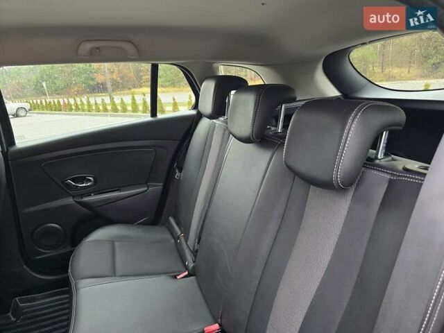 Серый Рено Меган, объемом двигателя 1.5 л и пробегом 158 тыс. км за 8999 $, фото 25 на Automoto.ua