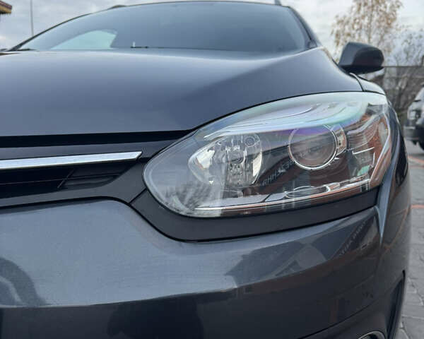 Серый Рено Меган, объемом двигателя 1.5 л и пробегом 136 тыс. км за 9900 $, фото 9 на Automoto.ua