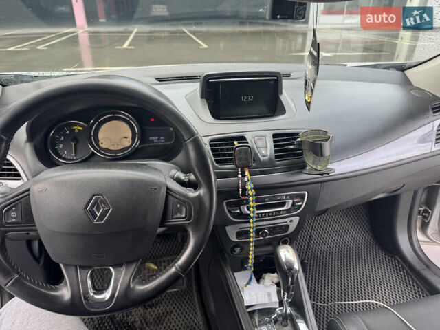 Серый Рено Меган, объемом двигателя 1.5 л и пробегом 393 тыс. км за 7500 $, фото 20 на Automoto.ua