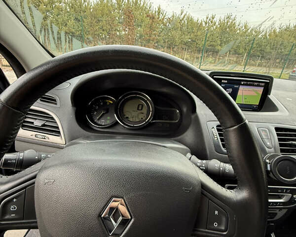 Сірий Рено Меган, об'ємом двигуна 1.46 л та пробігом 270 тис. км за 8400 $, фото 17 на Automoto.ua