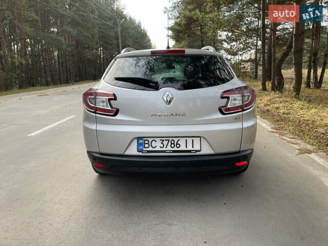 Серый Рено Меган, объемом двигателя 1.46 л и пробегом 148 тыс. км за 8950 $, фото 4 на Automoto.ua