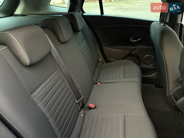 Серый Рено Меган, объемом двигателя 1.2 л и пробегом 101 тыс. км за 8700 $, фото 21 на Automoto.ua