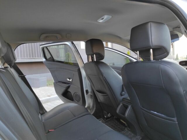 Серый Рено Меган, объемом двигателя 1.5 л и пробегом 210 тыс. км за 8900 $, фото 4 на Automoto.ua