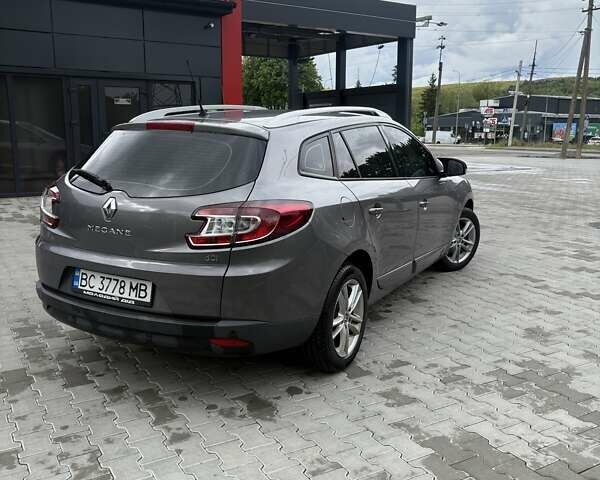 Серый Рено Меган, объемом двигателя 1.5 л и пробегом 281 тыс. км за 8800 $, фото 7 на Automoto.ua