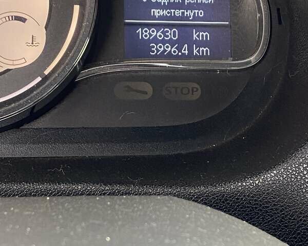 Серый Рено Меган, объемом двигателя 1.46 л и пробегом 189 тыс. км за 10500 $, фото 13 на Automoto.ua