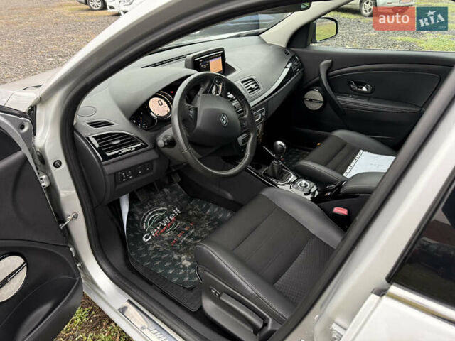 Серый Рено Меган, объемом двигателя 1.6 л и пробегом 250 тыс. км за 10500 $, фото 18 на Automoto.ua