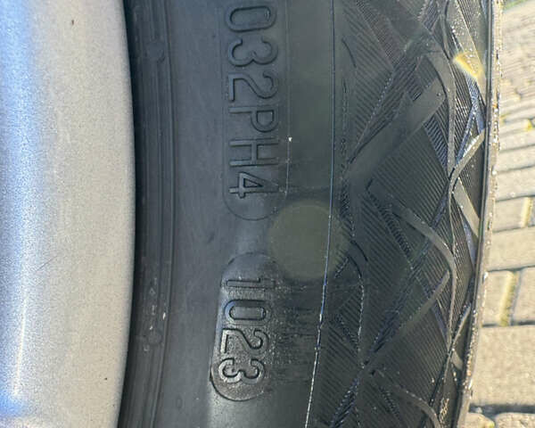 Серый Рено Меган, объемом двигателя 1.6 л и пробегом 191 тыс. км за 10850 $, фото 35 на Automoto.ua