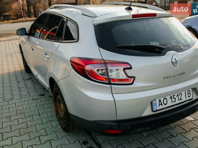 Сірий Рено Меган, об'ємом двигуна 1.46 л та пробігом 270 тис. км за 7000 $, фото 4 на Automoto.ua