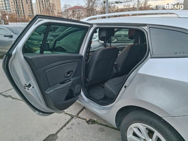 Серый Рено Меган, объемом двигателя 1.5 л и пробегом 216 тыс. км за 8990 $, фото 12 на Automoto.ua