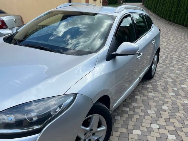 Серый Рено Меган, объемом двигателя 1.5 л и пробегом 230 тыс. км за 7700 $, фото 2 на Automoto.ua