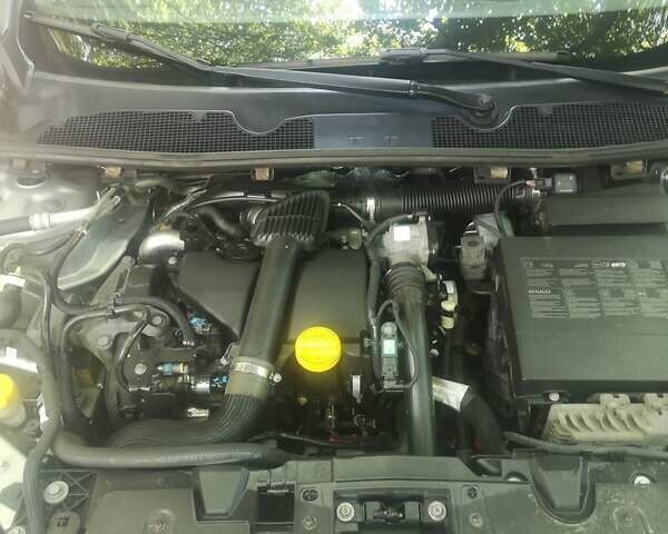 Серый Рено Меган, объемом двигателя 1.5 л и пробегом 277 тыс. км за 8300 $, фото 12 на Automoto.ua