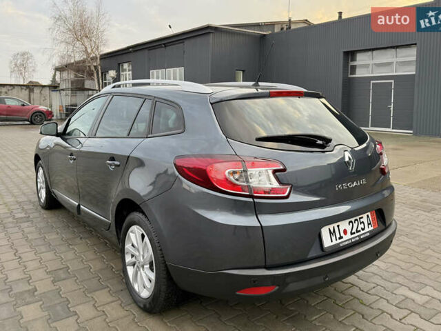 Серый Рено Меган, объемом двигателя 1.2 л и пробегом 101 тыс. км за 8700 $, фото 1 на Automoto.ua
