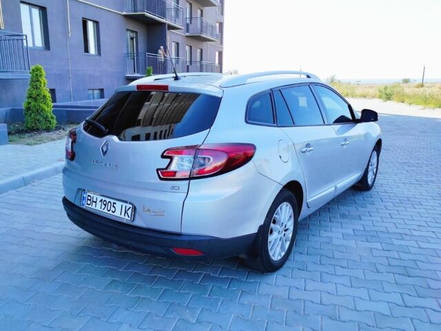 Серый Рено Меган, объемом двигателя 1.5 л и пробегом 210 тыс. км за 8900 $, фото 14 на Automoto.ua