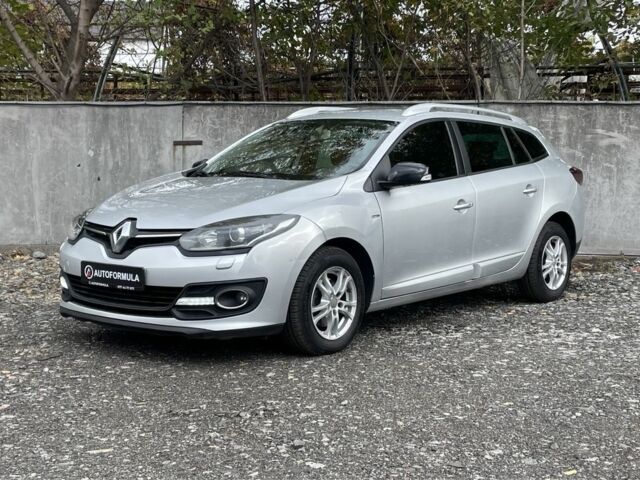 Серый Рено Меган, объемом двигателя 1.5 л и пробегом 206 тыс. км за 8990 $, фото 4 на Automoto.ua